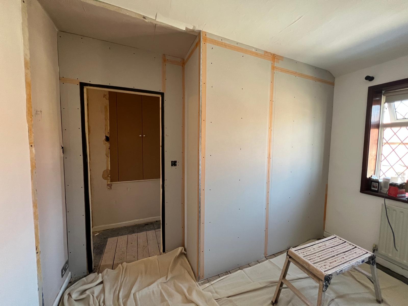 Partition before plastering